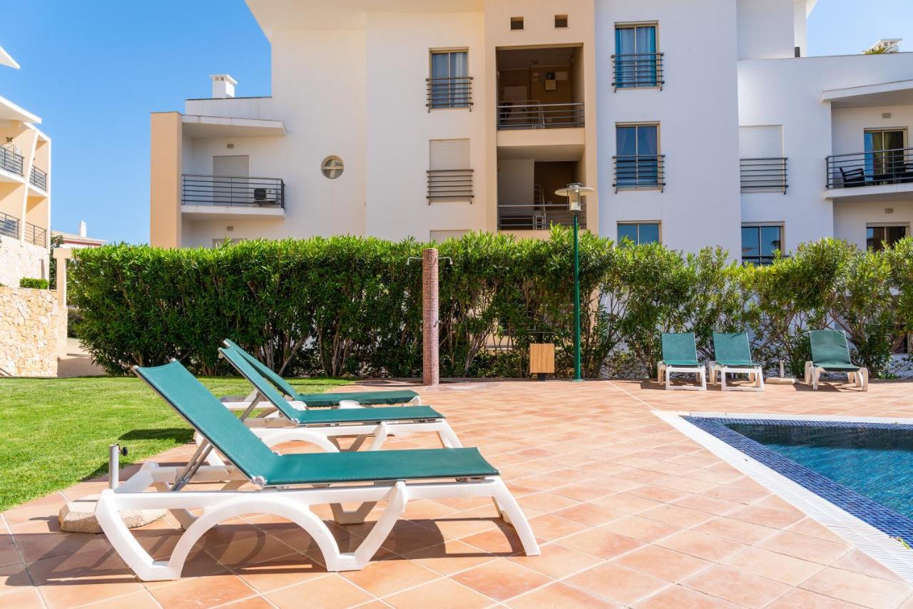 Bnb Homes Ocean View Apartment With Relax Terrace, 2 Swimming Pools & Tennis Court Albufeira Exterior photo