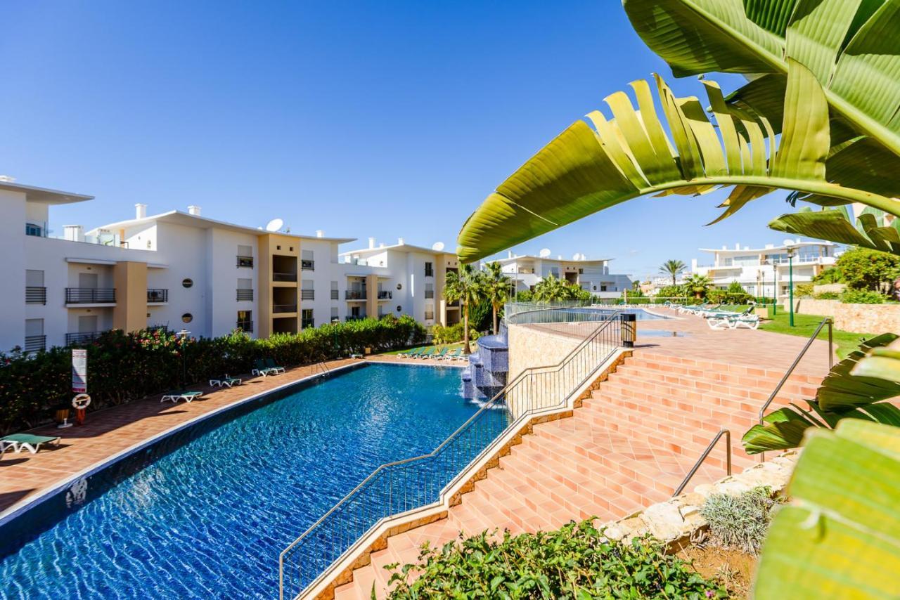 Bnb Homes Ocean View Apartment With Relax Terrace, 2 Swimming Pools & Tennis Court Albufeira Exterior photo