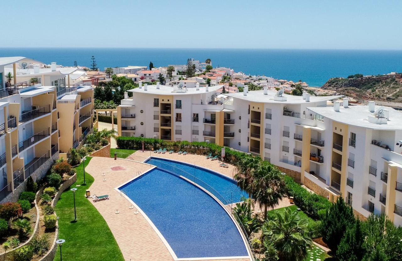 Bnb Homes Ocean View Apartment With Relax Terrace, 2 Swimming Pools & Tennis Court Albufeira Exterior photo