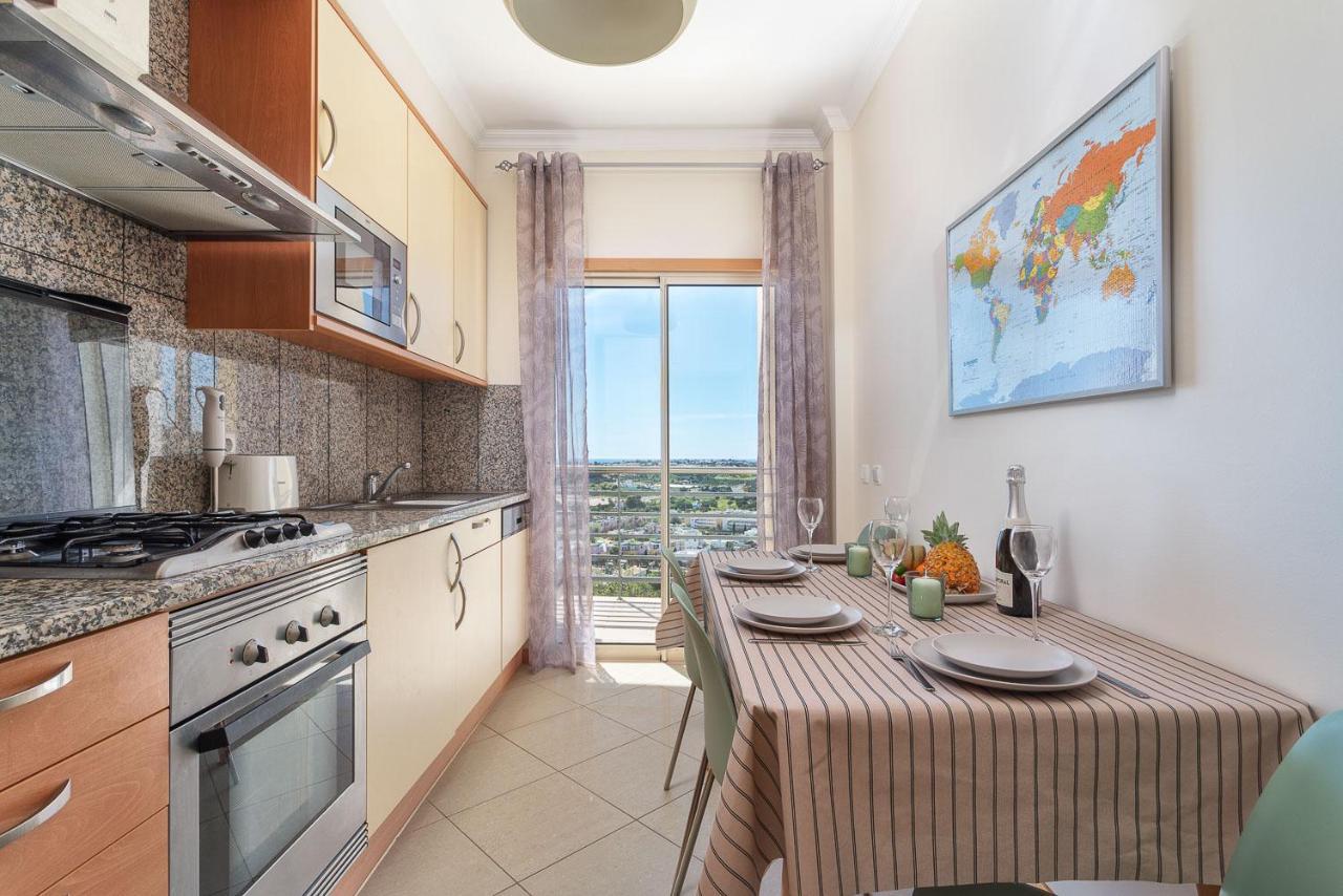 Bnb Homes Ocean View Apartment With Relax Terrace, 2 Swimming Pools & Tennis Court Albufeira Exterior photo