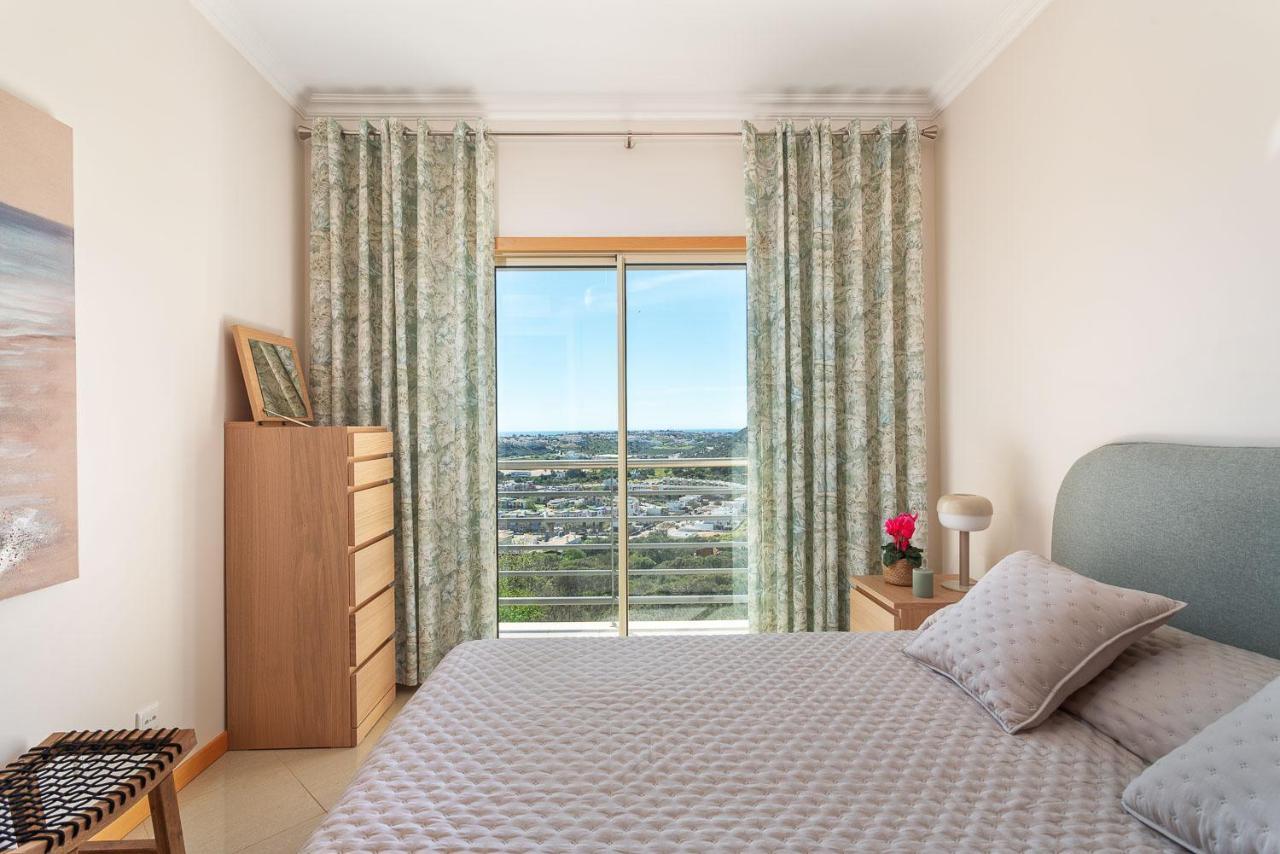 Bnb Homes Ocean View Apartment With Relax Terrace, 2 Swimming Pools & Tennis Court Albufeira Exterior photo